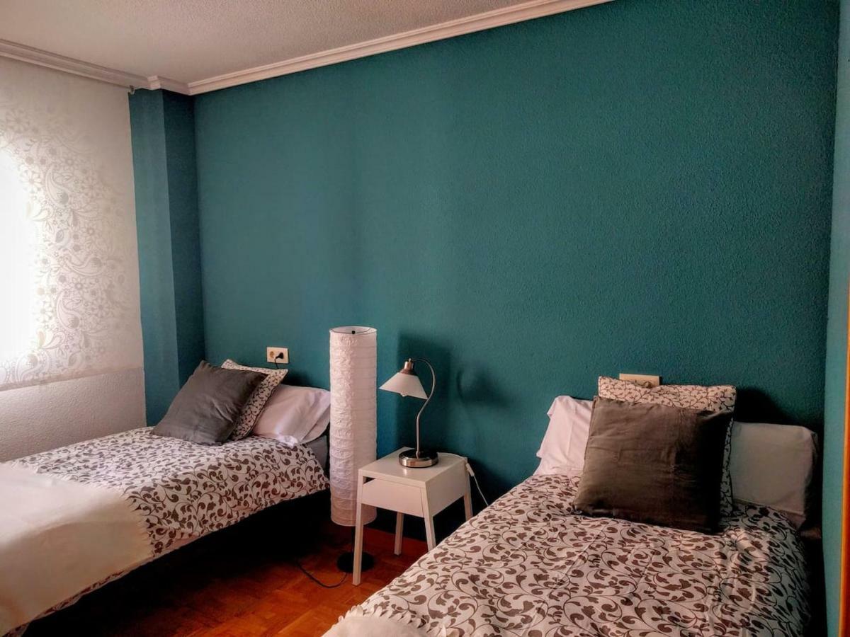 A Pocos Minutos Del Centro Con Parking Gratis En El Edificio Nº Registro Vu-74 Apartment Salamanca Exterior photo